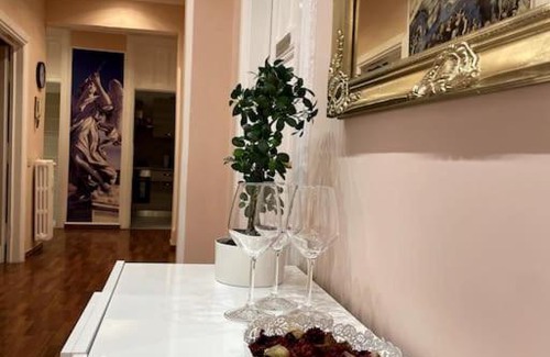 Esquilino Apartment | [Heart of Rome]-Napoleone Apartment-10 to Colosseo