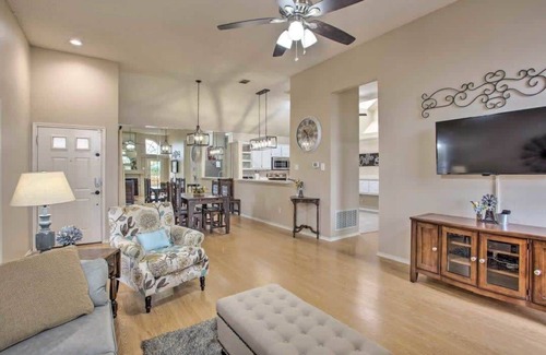 Rowlett House | Heart of Rowlett - 3 BD,2BA Cozy Getaway w Patio