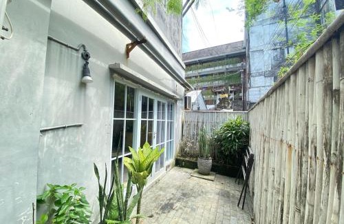 Petitenget Apartment | Heart of Seminyak 2bed 2bath 2 pools super quiet