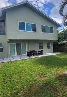 Sunrise House | Heart of Sunrise and Sawgrass