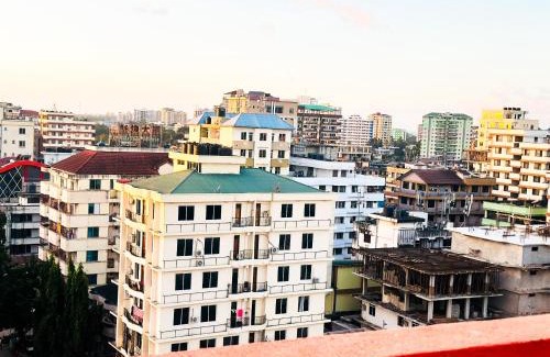 Dar es Salaam House | Heart of the City Private Room with Amazing Views, Fast WiFi ,AC and walkable