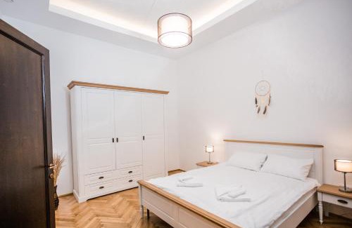 Brasov City Centre Apartment | Heart of the city