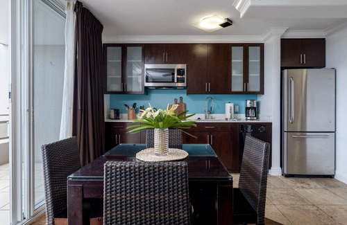 Waikiki Condo | Heart of Waikiki, 2 blocks to beach, kitchenette, lanai, free parking nearby!