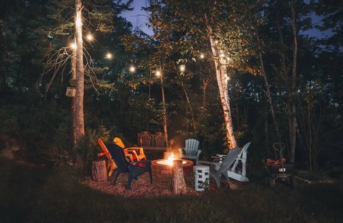 Bedford Apartment | Heart of West Bedford: Cozy Garden, Bonfire & Cinemann