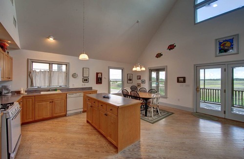 Ocracoke House | Heart's Desire is a perfect spot for your next Ocracoke family vacation.