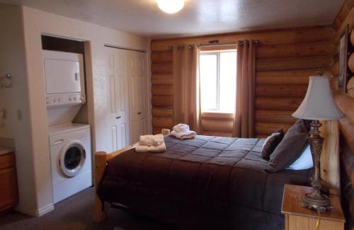 Moran Cabin | Heart Six Ranch