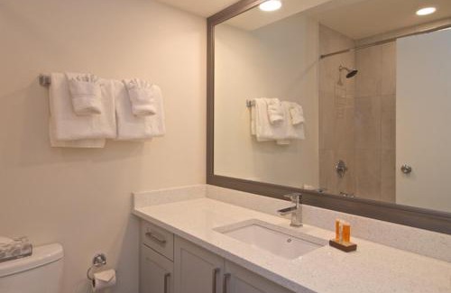 Whistler Village Apartment | Hearthstone Lodge loft, Village centre, Private Hot tub, sleeps 6
