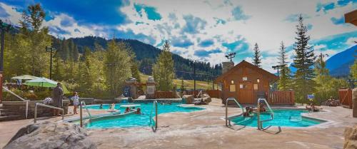 East Kootenay Apartment | Hearthstone Townhomes by StayIn