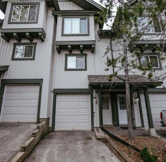 East Kootenay Apartment | Hearthstone Townhomes by StayIn