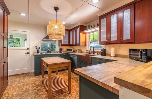 Guerneville House | HeartoftheRiver-FUN Family Vacation Retreat! Inspired & Magical!HtTb/WiFi/Pup
