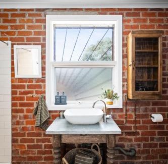 Castlemaine House | HeartStone Hill - Studio