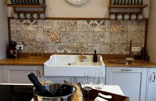 Saint-Andre-et-Appelles House | Heated pool, family friendly, stylish, convenient