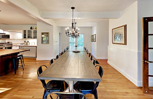 Glenn Haven Shores House | Heated Indoor Pool, Fast Wifi, 5 Acres of Fenced Privacy