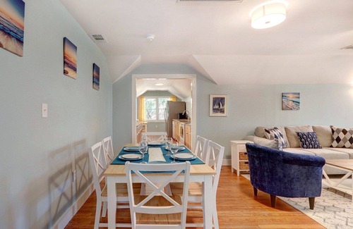 Tybee Island Condo | Heated Pool Access, Walking distance to beach!