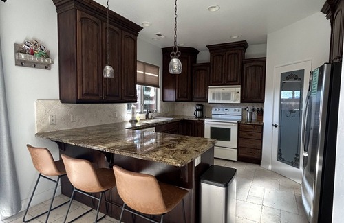Page House | Heated Pool AmazingViews 4 Bed 3 Bath Great Location Horseshoe Bend