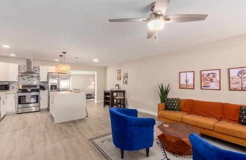 Tempe House | Heated Pool and Spa. Game Room Sleeps 8!