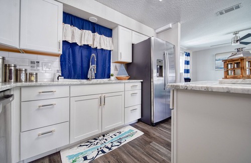 Cypress Gardens House | Heated Pool, Arcade with PS5, 5min from Legoland-Stylish LakeHome