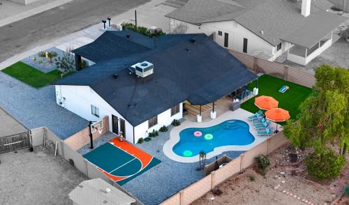 Deer Valley House | Heated Pool~Basketball Court~Putt Putt~Bocce Ball