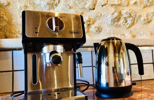 Gardegan-et-Tourtirac House | Heated pool, beautiful traditional stone house & stunning views near St Émilion