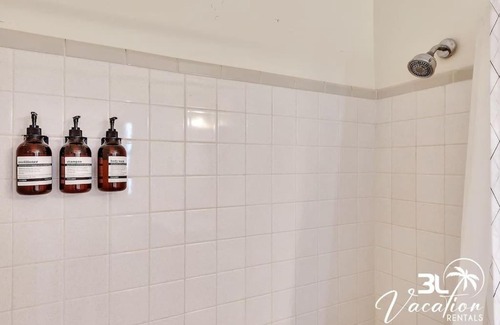 Coral Ridge Isles Apartment | Heated Pool Free Parking BBQ Close 2 FTL Beach!