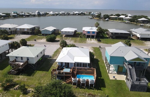Dauphin Island House | Heated Pool - Great For Large/Multi-Families - Sleeps 16
