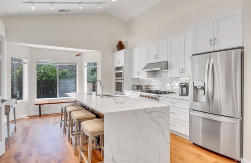 Oak Creek House | Heated Pool & Hot Tub - Located in Village of Oak Creek
