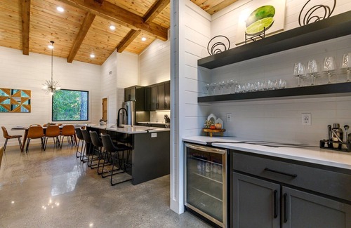 Hochatown Cabin | Heated Pool|Hot Tub|PlaySet|Pet Friendly|10 Guest|3BD