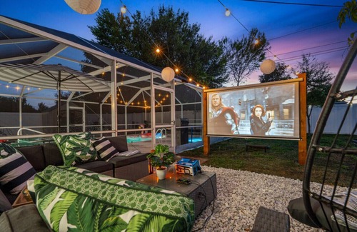 Clearwater House | Heated Pool & Hot Tub Villa w/Games 12min to Beach