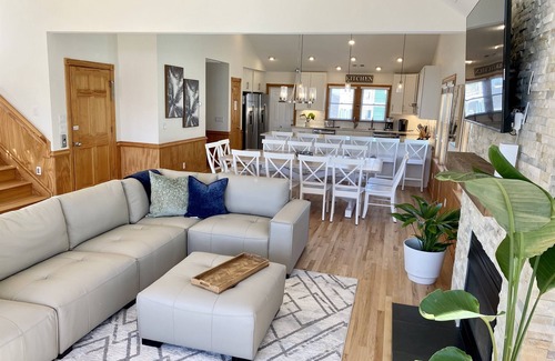 Nags Head House | 💥Heated Pool Included! Ocean Views!🥇Golf Cart💥Elevator💥Hot Tub! Pet Friendly