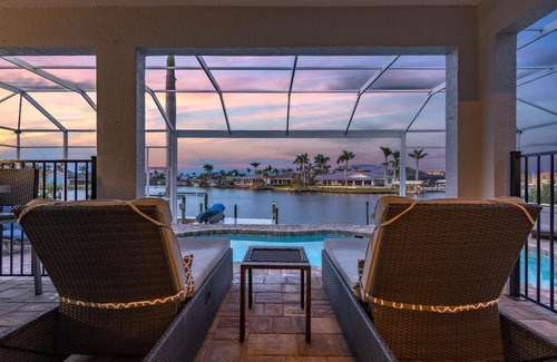 Pelican House | Heated Pool, Outdoor Kitchen, Sleeps 10! - Villa Bay Vista - Roelens Vacations