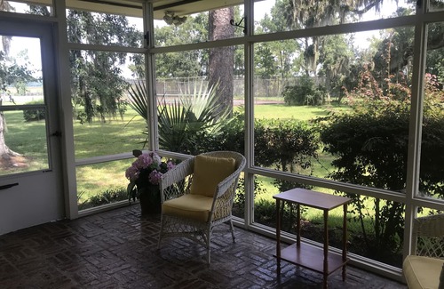 Camden House | Heated Pool, Private Tennis/Pickleball Court, Private Dock on Satilla River