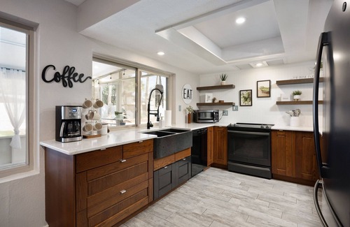 Dobson Ranch House | Heated Pool | Quiet | King Bed | Game Room | Golf