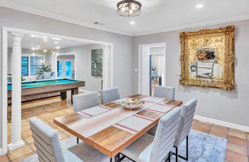 Coral Ridge House | Heated pool Quiet Neighborhood Family Vacation Escape Key