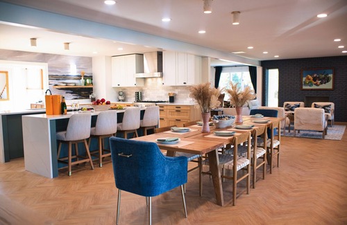 Sherwood House | Heated pool, sandy beach, pier, and playground set punch point apart!