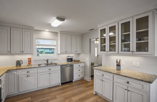 Port St. Joe House | Heated Pool Southern Mermaid Cottage Pet Friendly