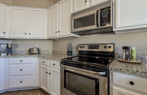 Gilbert House | ~Heated Pool/Spa, King bed, Amazing Backyard & Location! Hiking, Biking, Parks