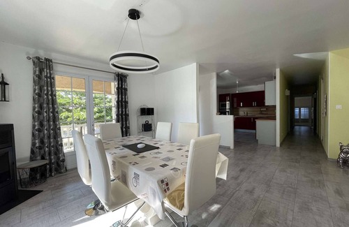 Orgnac-l'Aven House | Heated Pool Villa for 6 with Wifi, BBQ, and Pet-Friendly