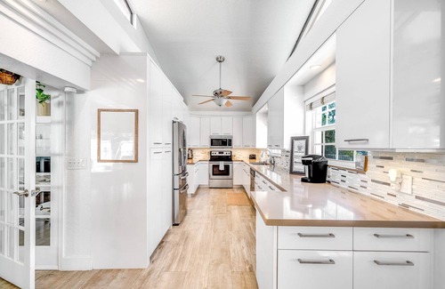 Garden Isles House | Heated Pool! Waterfront+Kayak! Close 2 Beach!