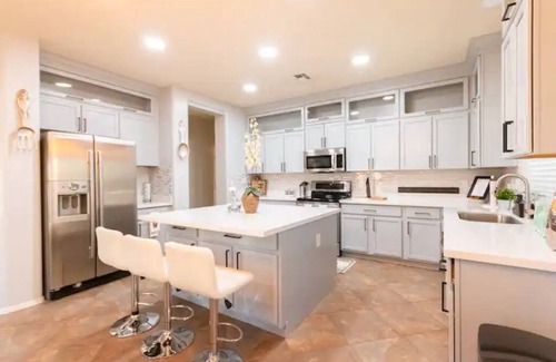 Laveen Village House | heated Private pool 5bd 3 ba 3 garage Laveen