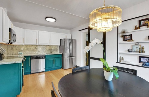 South Middle River House | Heated Salt-Water Pool 2 BR Oasis/Pets OK 5 min to Fort Lauderdale Beach