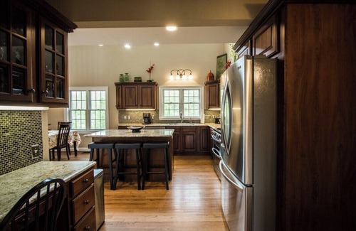 Keezletown House | Heated Salt water pool & hot tub on 2.5 Acres