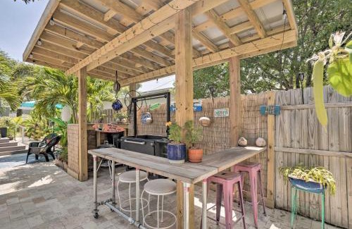 Delray Beach House | Heated Saltwater Pool and Bar Del Ray Cottage!