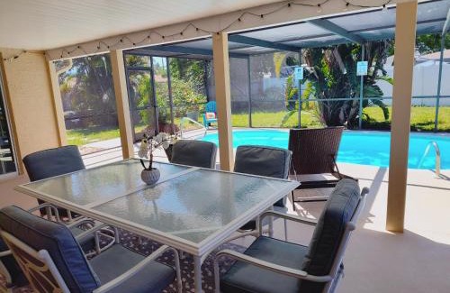 Regency Park House | Heated & Screened in Pool