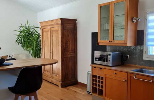 Biganos Villa | Heated swimming pool 4-star tourist accommodation 10mns walk from port Biganos