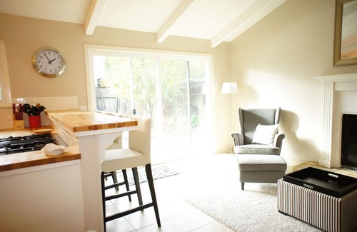 El Verano House | Heated Swimming Pool Retreat Near Sonoma Square