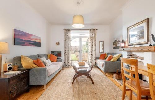 Comrie House | Heather Cottage, 2 bedroom in Comrie