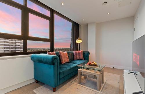 Sunbury on Thames Apartment | Heathrow Apartment Sleeps 4