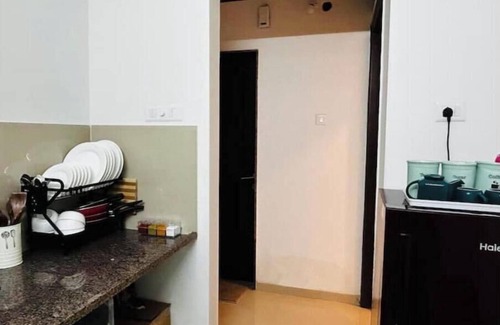 Thane West Apartment | Heaven 19° : Calm Beyond Clouds