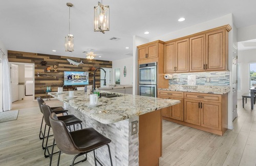 Alabama Grove Terrace House | Heaven Found! Stunning River Views & Pool - Villa Island Sunset - Roelens Vacations