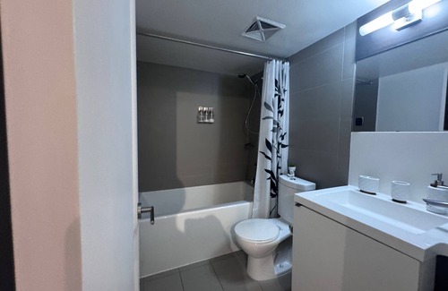 Toronto Entertainment District Hotel | Heaven Like Stays
